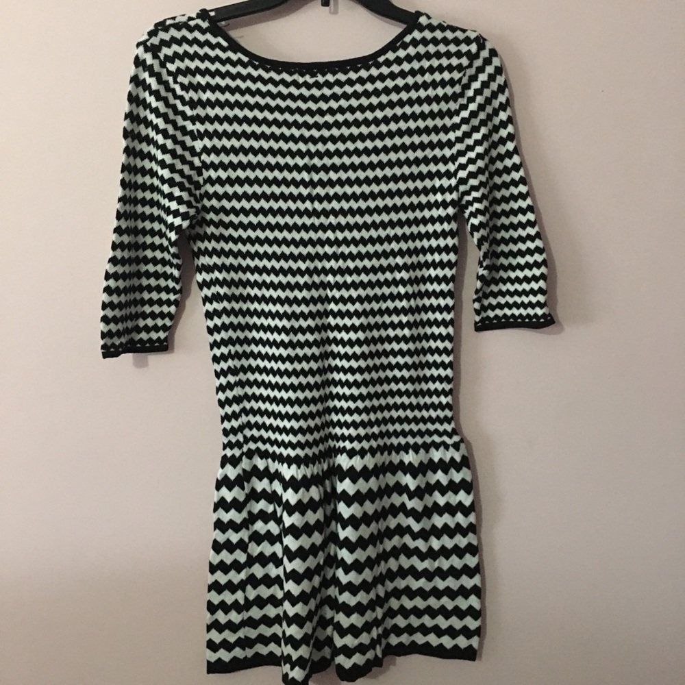 SALE!! Freshman black and white striped sweater dress - Picture 2 of 4